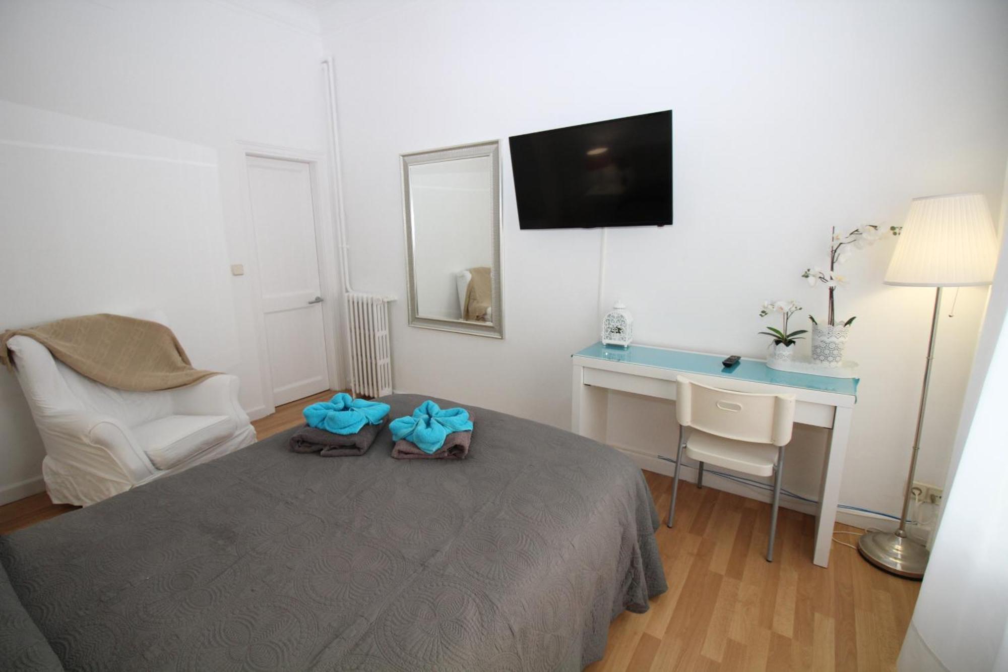 Rooms Tetu Barcelone Extérieur photo